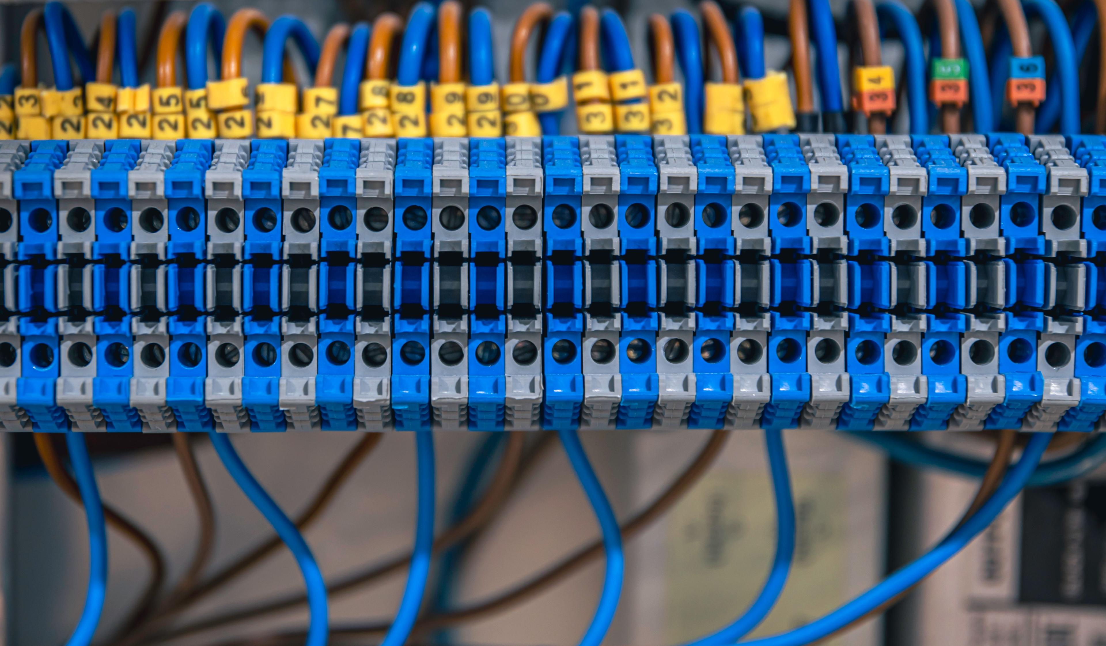 Structured Cabling Mistakes That Quietly Kill Network Speed (But Nobody Checks)