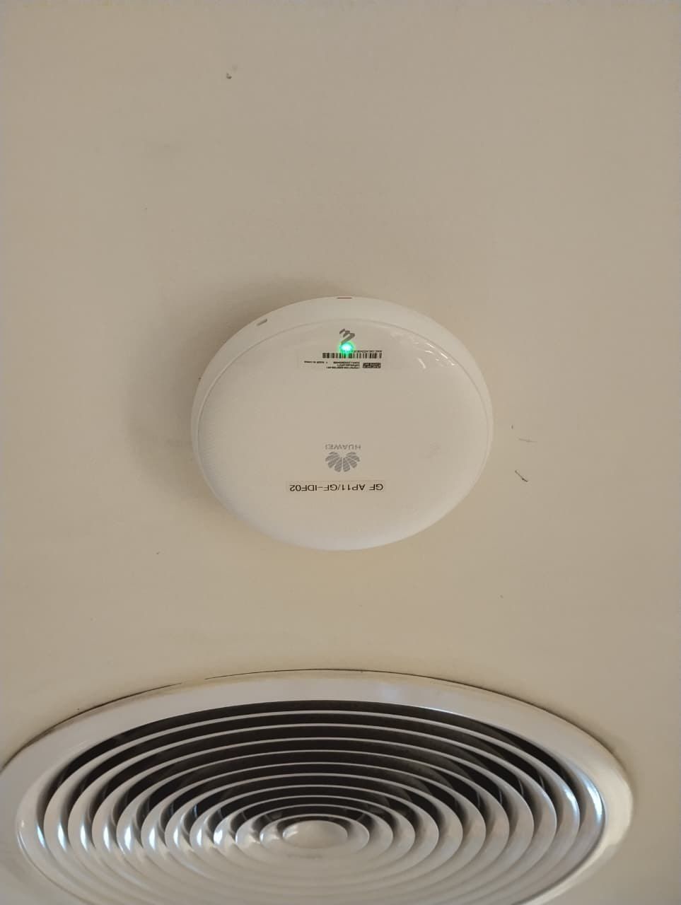 Huawei Wi-Fi with Captive Portal - Khalidiya Mall, Abu Dhabi